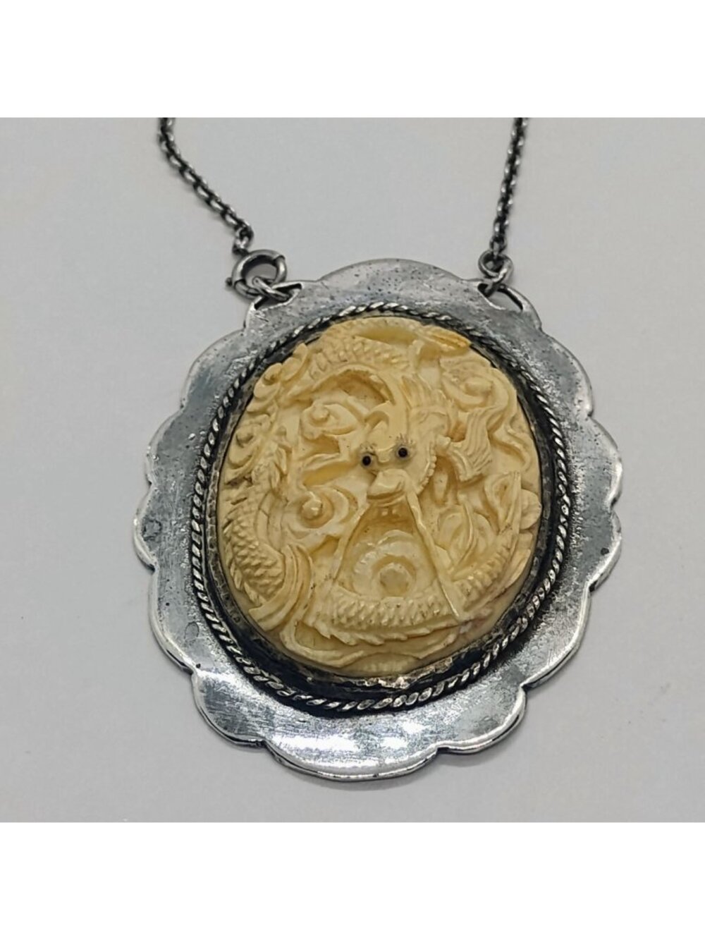 Vtg Hand Carved Chinese Dragon Pendant Necklace Set in Silver 18" Chain